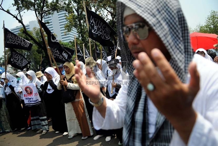 Tolak Kriminalisasi dan Pelecehan Ulama, HTI Gelar Unjukrasa